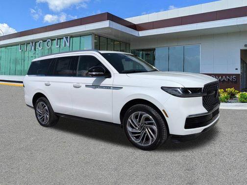 White 2026 Lincoln Navigator Reserve