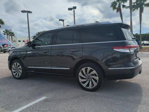 2023 Lincoln Navigator Reserve