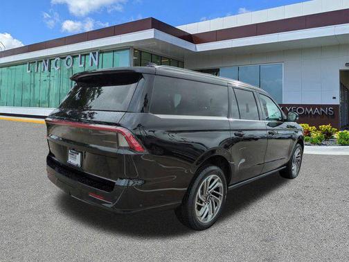 2025 Lincoln Navigator Reserve