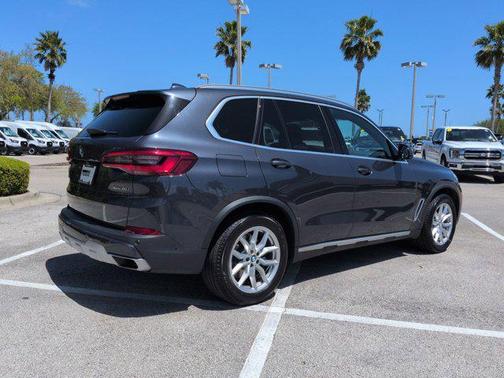 Arctic Gray Metallic 2020 BMW X5 sDrive40i
