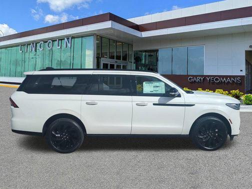2025 Lincoln Navigator Reserve