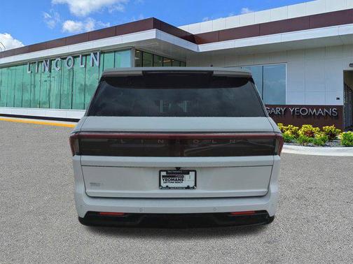 2025 Lincoln Navigator Reserve
