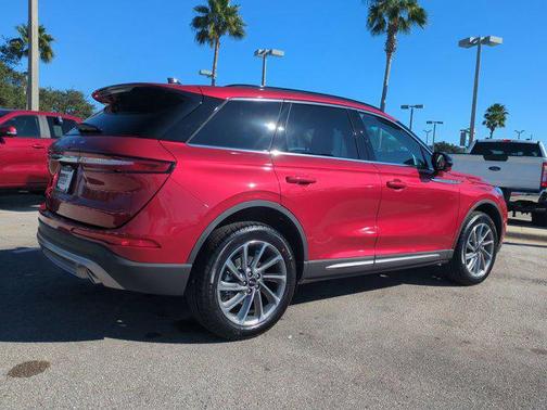 2026 Lincoln Corsair Premiere