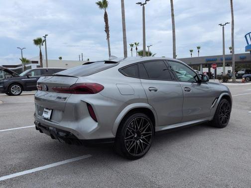 Donington Grey Metallic 2022 BMW X6 M Base