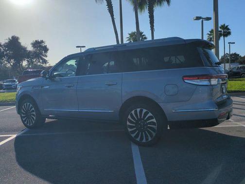 2024 Lincoln Navigator Black Label