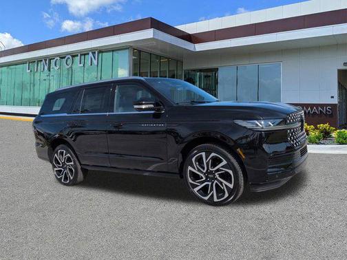 Infinite Black Metallic Clearcoat 2026 Lincoln Navigator Black Label