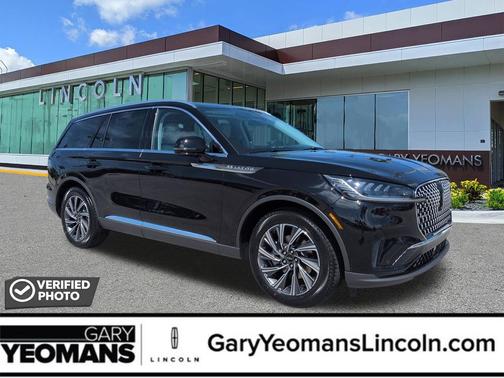 Infinite Black Metallic Clearcoat 2026 Lincoln Aviator Premiere