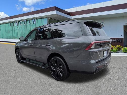 Chroma Caviar D 2026 Lincoln Navigator Black Label