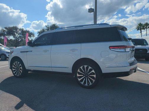 2023 Lincoln Navigator Reserve