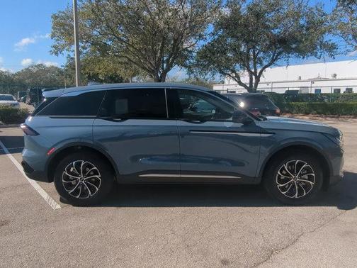 2025 Lincoln Nautilus Premiere