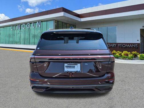 2025 Lincoln Nautilus Reserve