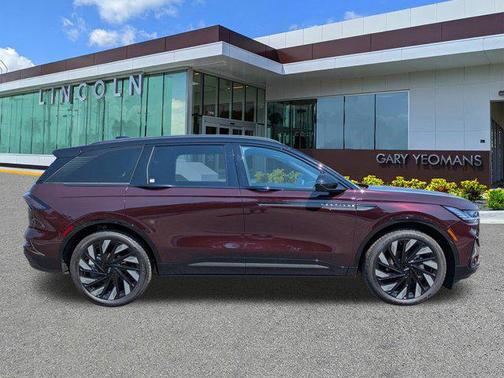 2025 Lincoln Nautilus Reserve