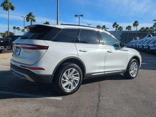 2026 Lincoln Corsair Premiere