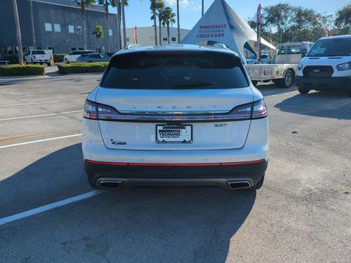 2020 Lincoln Nautilus Reserve