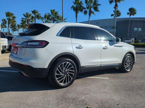 2020 Lincoln Nautilus Reserve