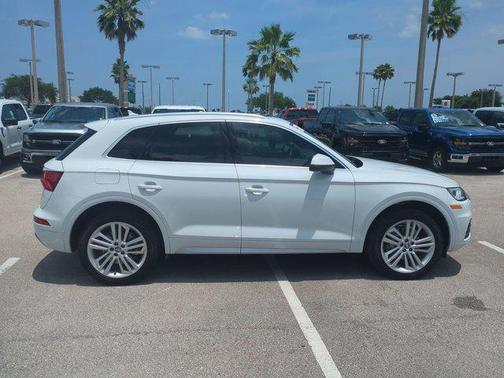 2020 Audi Q5 45 Premium Plus
