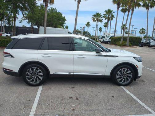 2025 Lincoln Aviator Premiere