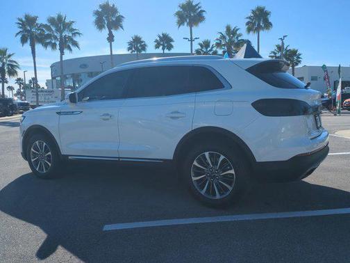 2023 Lincoln Nautilus Standard