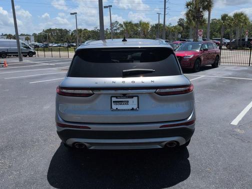 Silver Radiance Metallic Clearcoat 2024 Lincoln Corsair Reserve