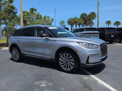 Silver Radiance Metallic Clearcoat 2024 Lincoln Corsair Reserve