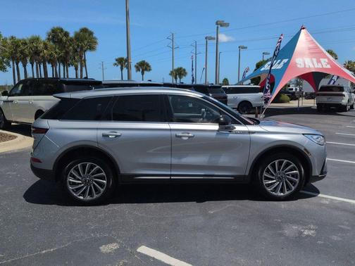 Silver Radiance Metallic Clearcoat 2024 Lincoln Corsair Reserve