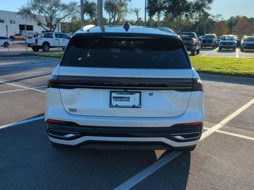 2025 Lincoln Nautilus Reserve