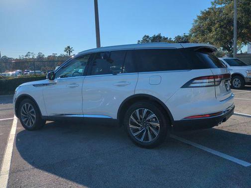 2026 Lincoln Aviator Premiere