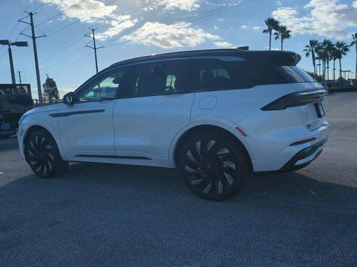 2026 Lincoln Nautilus Black Label