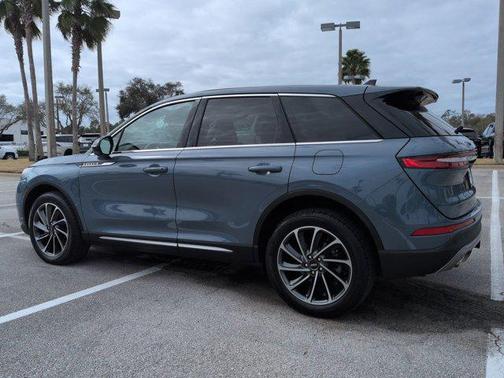 2023 Lincoln Corsair Standard