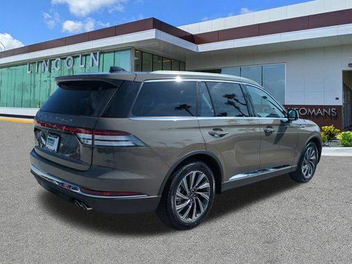 2025 Lincoln Aviator Premiere