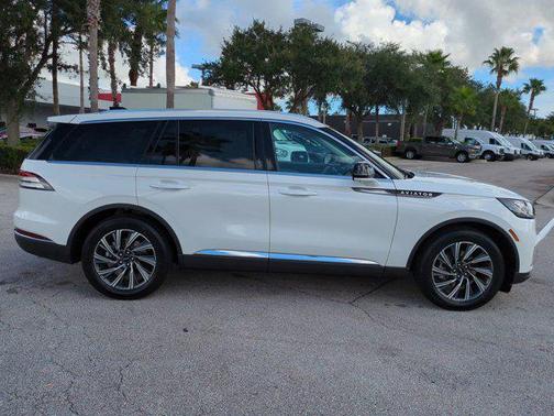 2025 Lincoln Aviator Premiere