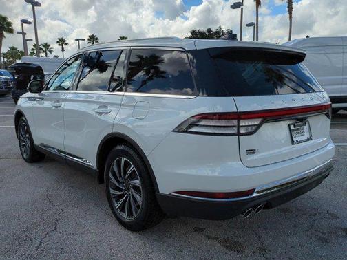 2025 Lincoln Aviator Premiere