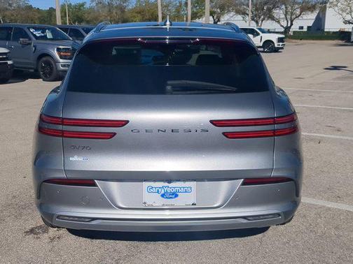 2023 Genesis Electrified GV70 Advanced AWD