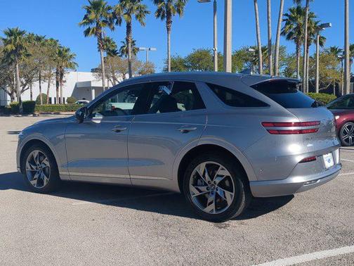 2023 Genesis Electrified GV70 Advanced AWD