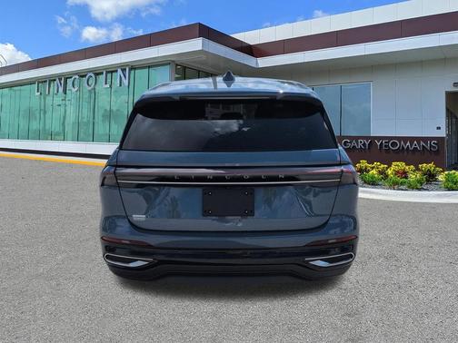 Whisper Blue Metallic Clearcoat 2026 Lincoln Nautilus Premiere