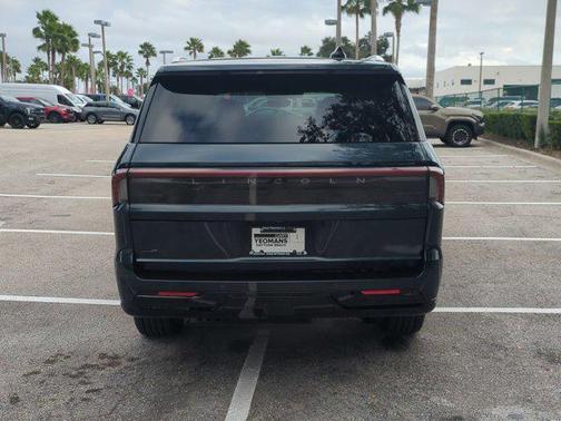 2025 Lincoln Navigator Reserve