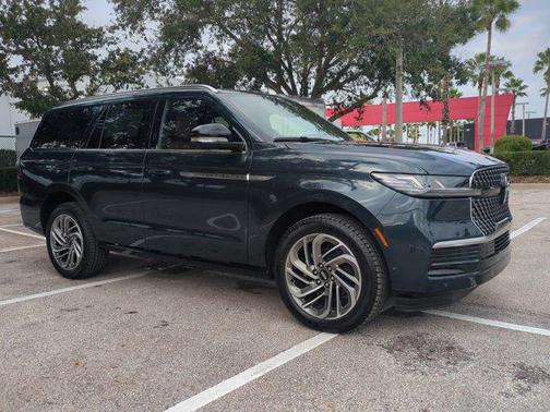 2025 Lincoln Navigator Reserve