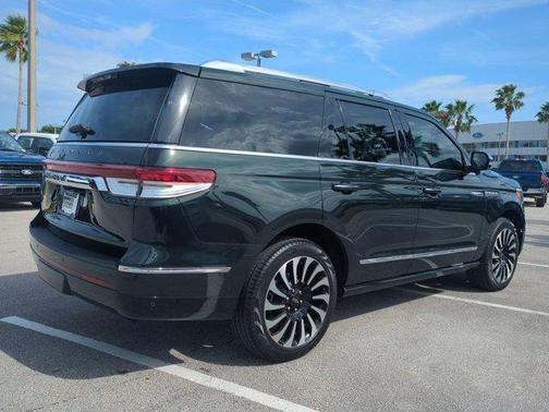 2024 Lincoln Navigator Black Label