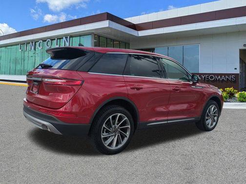 2025 Lincoln Corsair Premiere