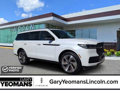 White 2026 Lincoln Navigator Black Label