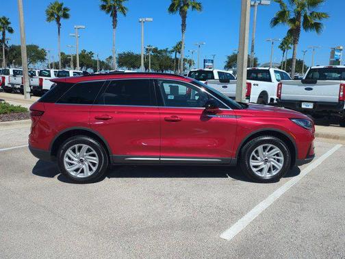 2026 Lincoln Corsair Premiere