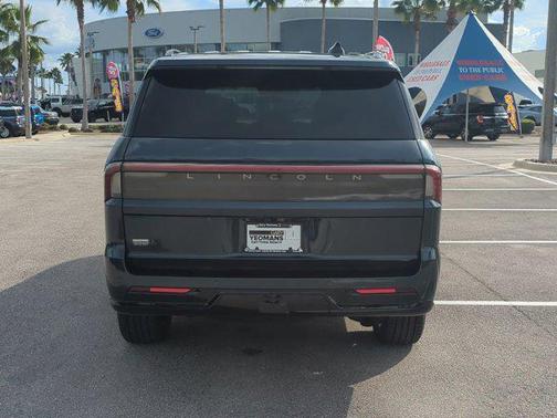 2025 Lincoln Navigator Reserve