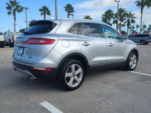 2015 Lincoln MKC Base
