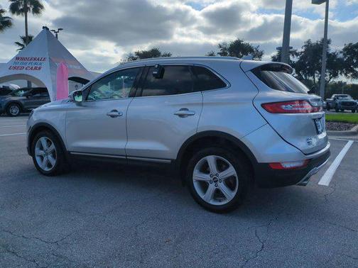 2015 Lincoln MKC Base