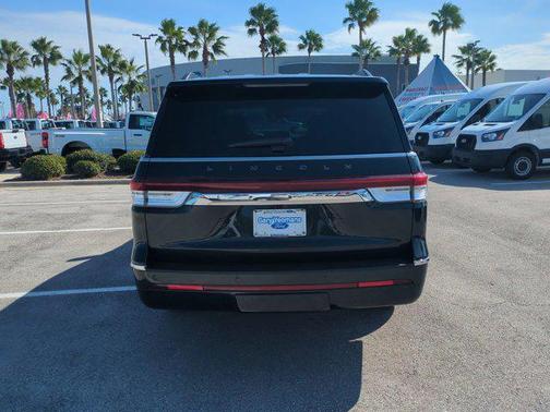 2023 Lincoln Navigator Black Label