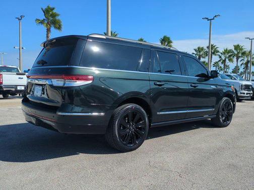 2023 Lincoln Navigator Black Label