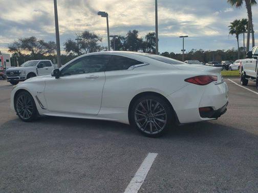 2017 INFINITI Q60 3.0t Red Sport 400