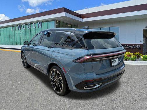 2025 Lincoln Nautilus Black Label