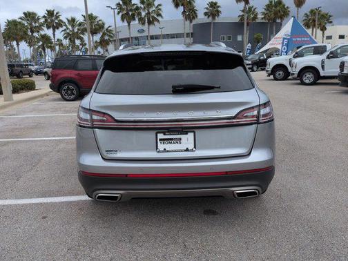 Silver Radiance Metallic Clearcoat 2023 Lincoln Nautilus Standard