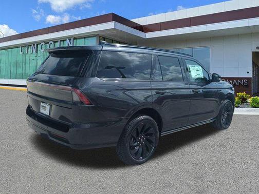 2025 Lincoln Navigator Reserve